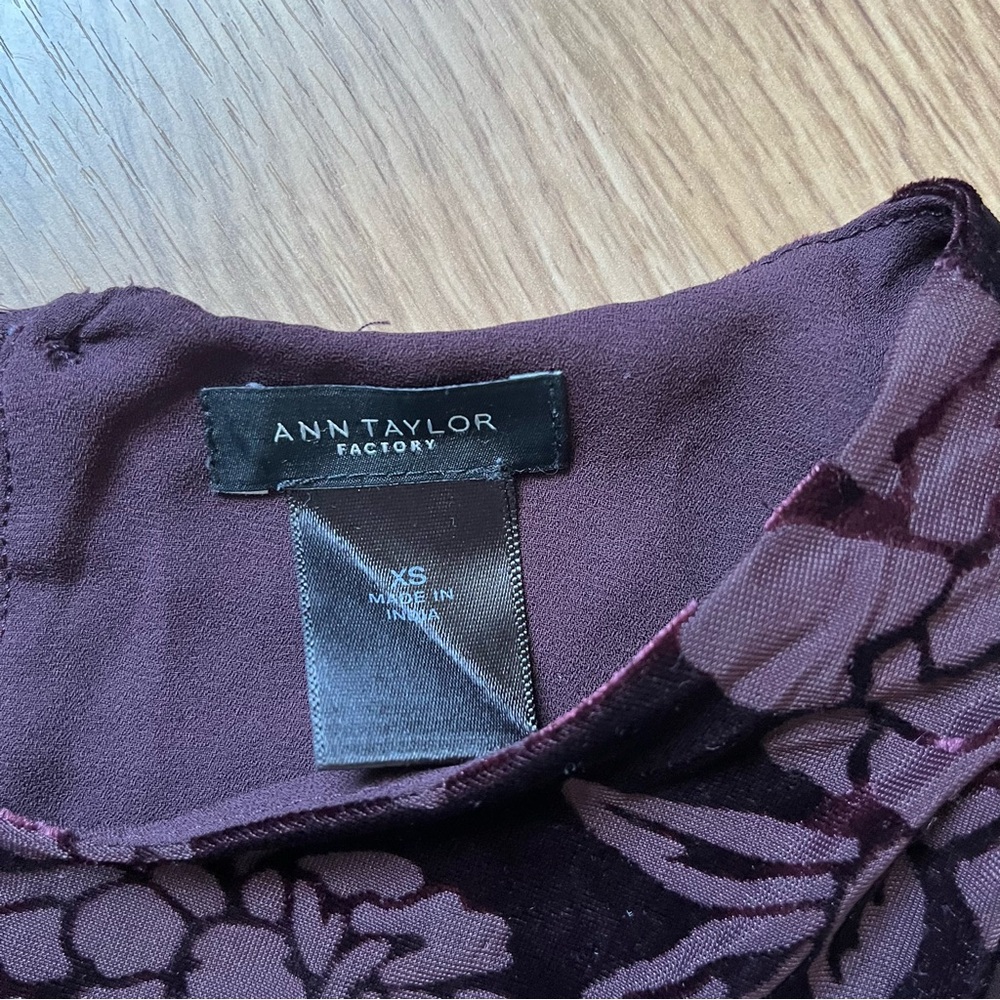 Velvet top - Picture 2 of 2